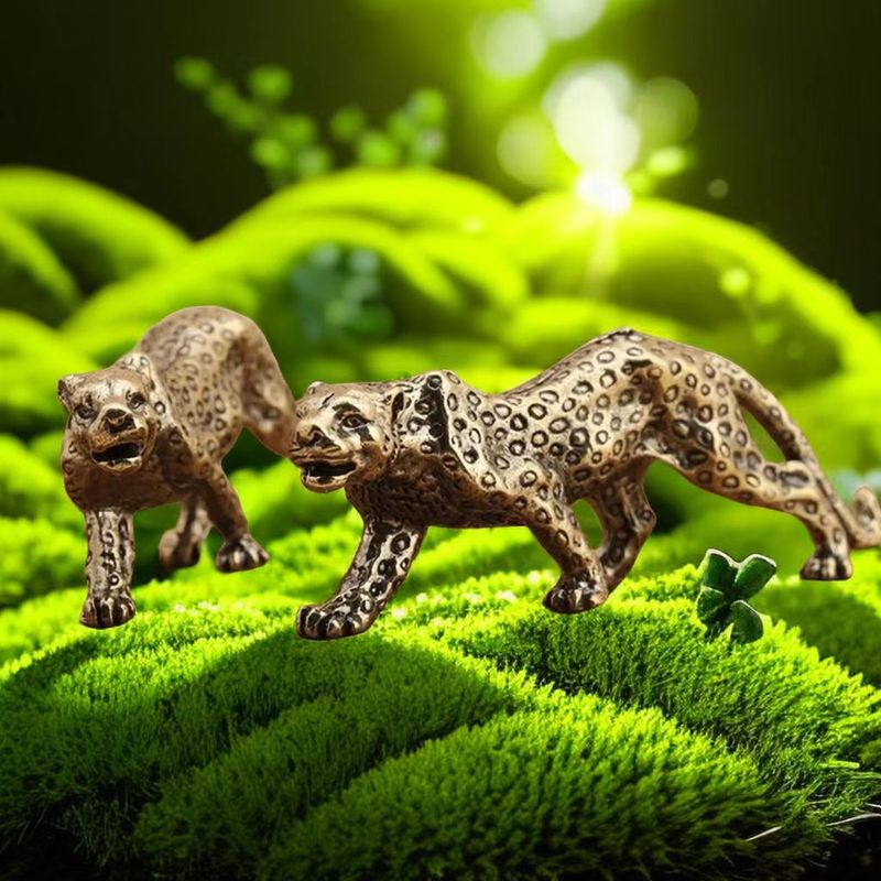 Creative Retro Style Pure Brass Leopard Ornaments Office Desktop Jewelry Antique Copper Pieces Carry-on Play Collectibles