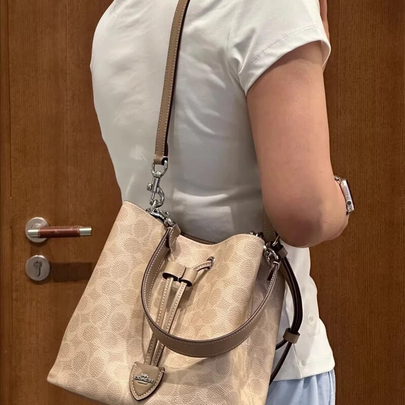 Coco C's 2025 New Rowan Bucket Bag Retro Presbyopic Mini Drawstring Tote Bag Single Shoulder Handheld Armpit Bag