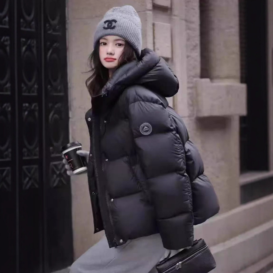 2025新款羽绒服女短款连帽宽松男女同款加厚外套学生百搭面包服冬