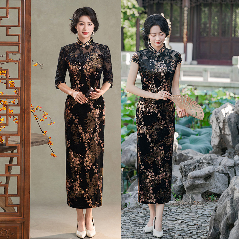 2025秋冬季新款丝绒烫金旗袍裙改良新中式中老年旗袍黑色复古旗袍