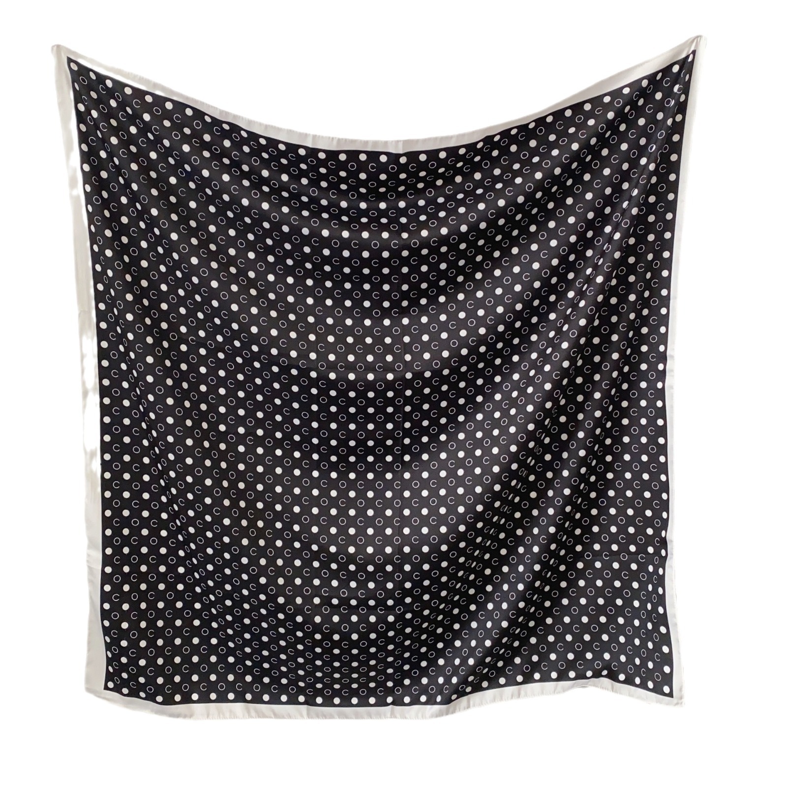 Nuevo temperamento blanco y negro ondulado pañuelo decorado pañuelo de seda de tela de twill pañuelo de seda de moda universal pañuelo de mujer