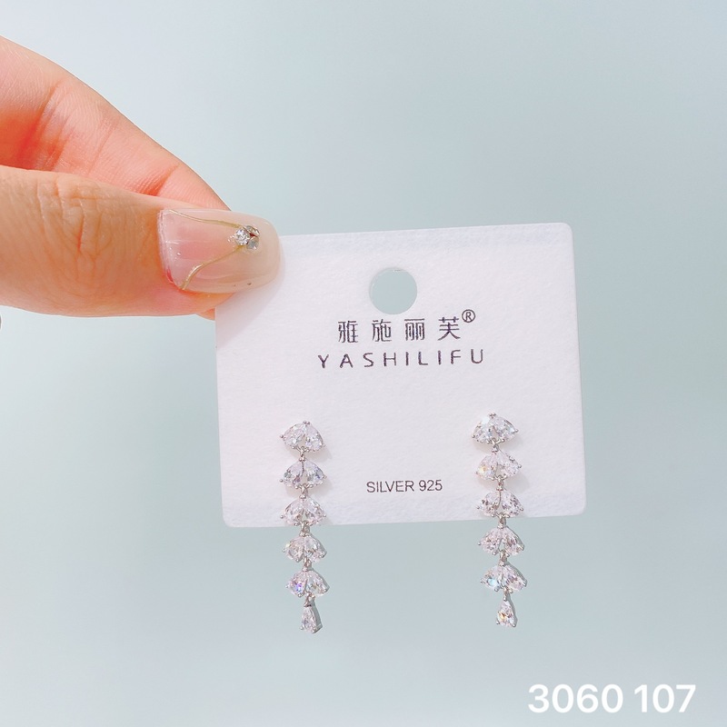 Yashilifu s925 スターリングシルバー新しい絶妙な小さなジルコン光沢のあるイヤリングシンプルで多用途の女性のイヤリング|undefined