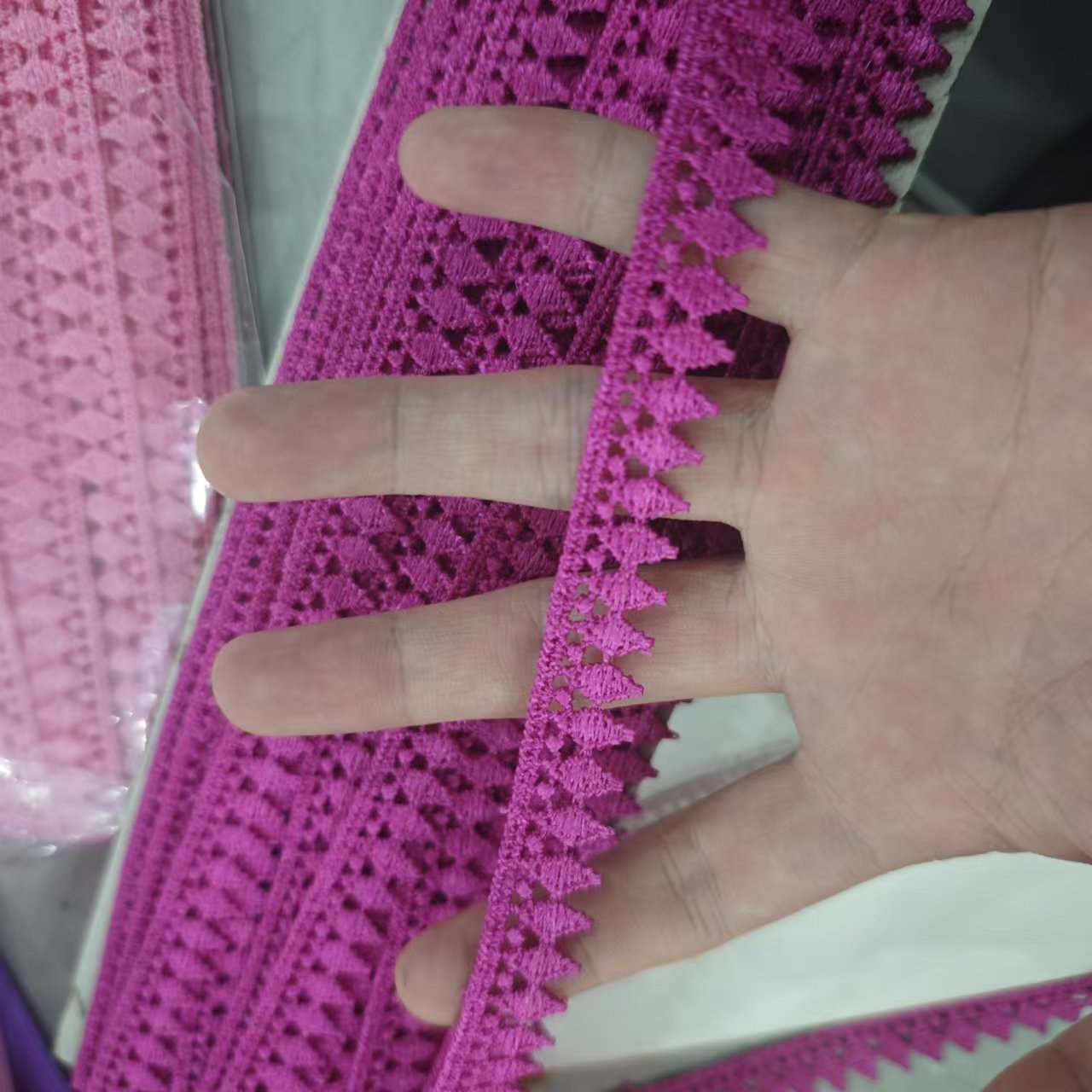 1,5 CM * vino rojo 8 * diamante 1,5 CM * ¿ rosa púrpura * 13,7 metros por tarjeta