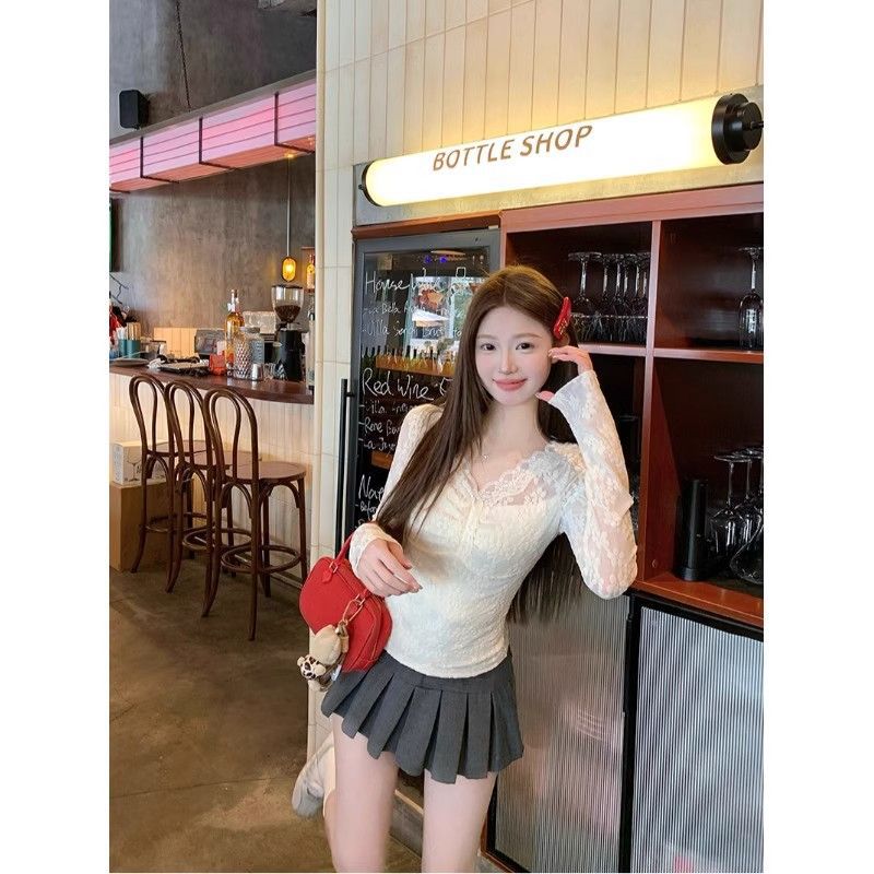 【原版面料】甜辣妹风长袖V领蕾丝碎花T恤女秋季收腰杏色短款上衣