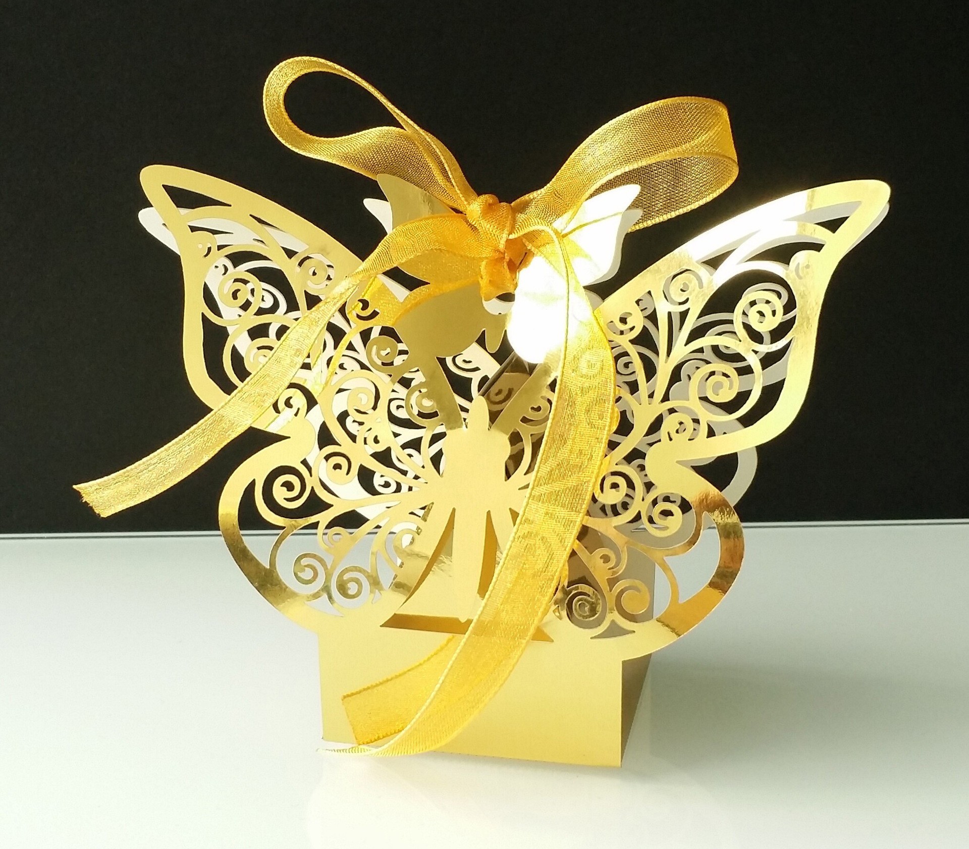 8964639561_1878402850