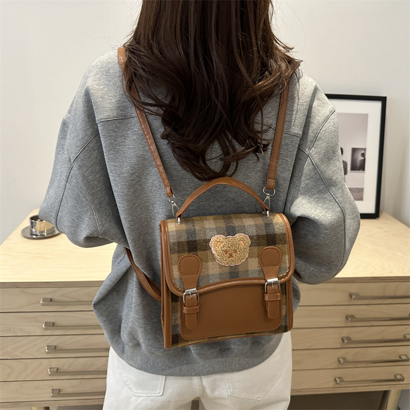 Moda retro belleza nicho mochila 2024 nuevo estilo universitario bolso de hombro universal para trabajar mochila de viaje