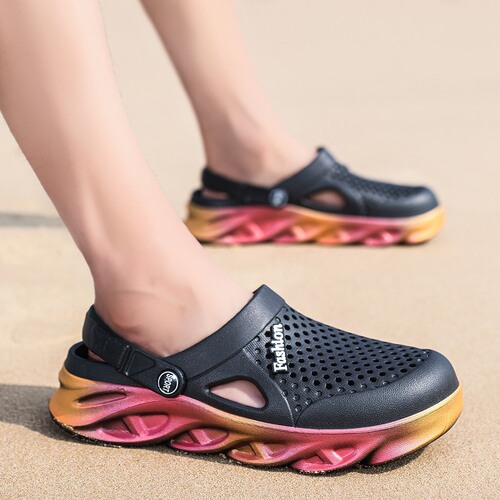 Plus-size summer couple slippers, lightweight hollow-out sandals, men's closed-toe beach shoes, EVA Croc-style clogs