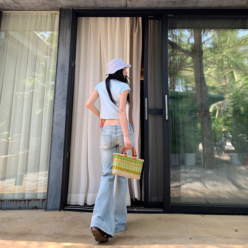 【今茵】夏季新品辣妹风浅色低腰微宽松弹力显瘦百搭微喇裤牛仔裤|undefined