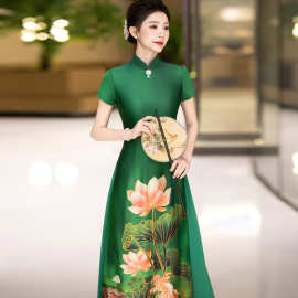 气质新款旗袍中国风绿色改良立领短袖长款旗袍舞台走秀演出旗袍裙