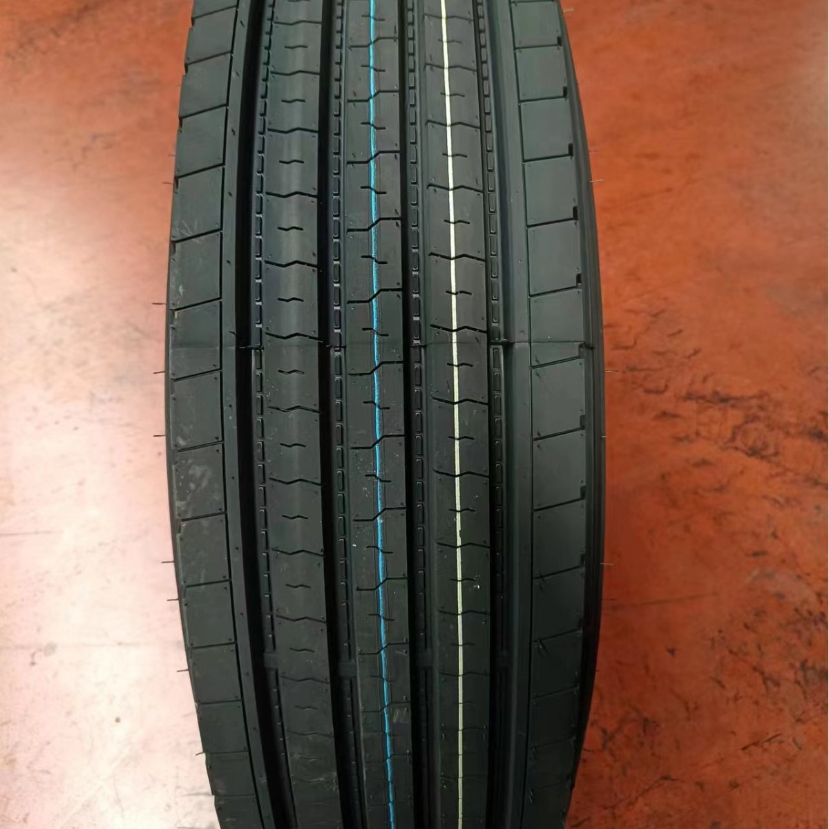 出口内销钢丝轮胎 315/80R22.5 货车卡车真空子午线轮胎