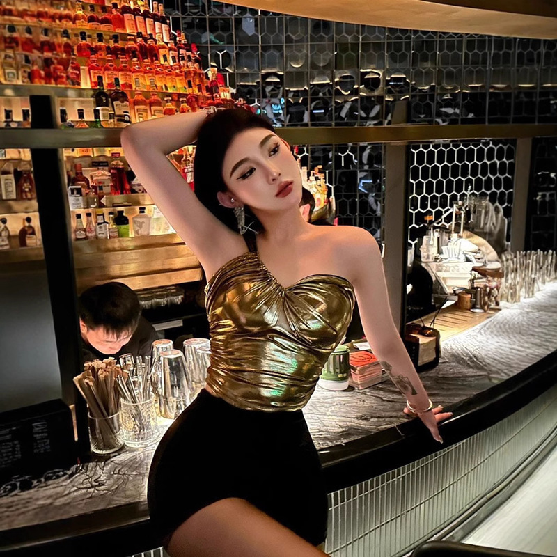 Hot Girl Hanging Neck Hollow Stretch Pleated Golden Korean Style Sleeveless Top Stretch Sexy European and American Vest with Sling for Outer Wear Hot Girl Hanging Neck Hollow Stretch Pleated Golden Korean Style Sleeveless Top Stretch Sexy European and American Vest with Sling for Outer Wear