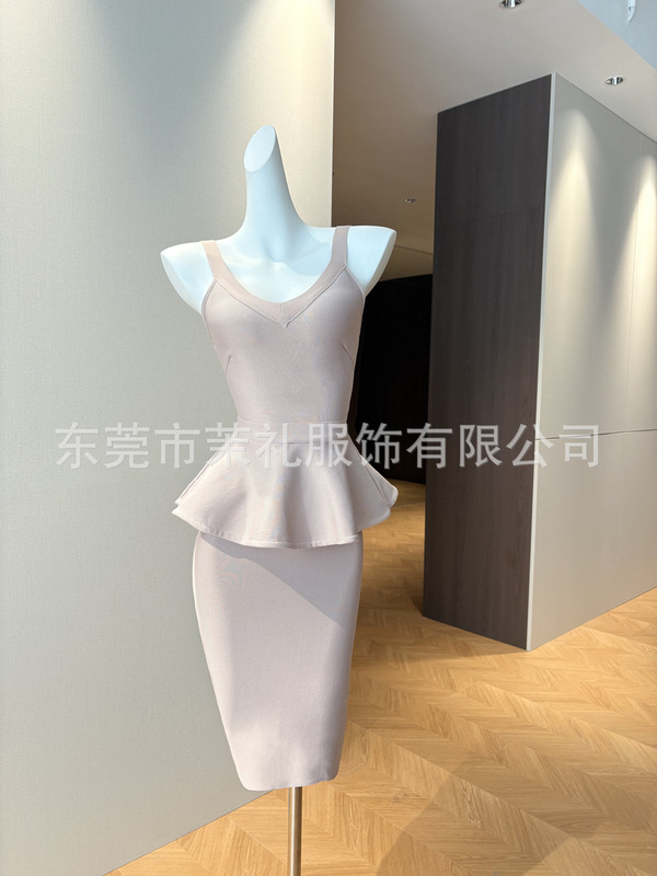 律政佳人纯色荷叶边分割腰线显瘦包臀吊带连衣裙绷带裙|undefined