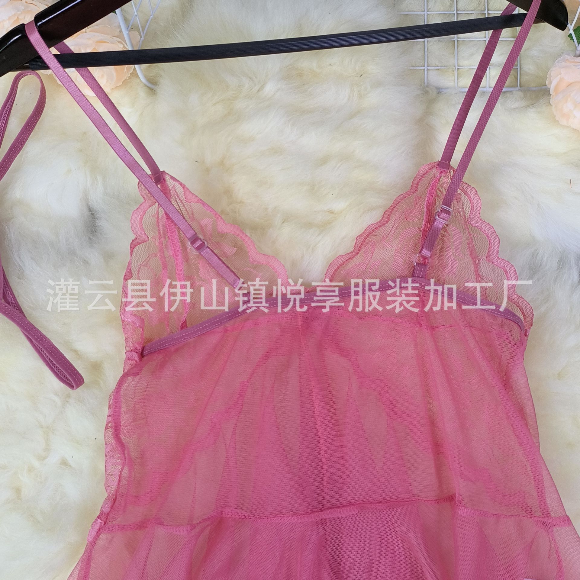 性感情趣内衣女式柔纱深V性感藕色蕾丝吊带裙美人鱼睡裙三家批发