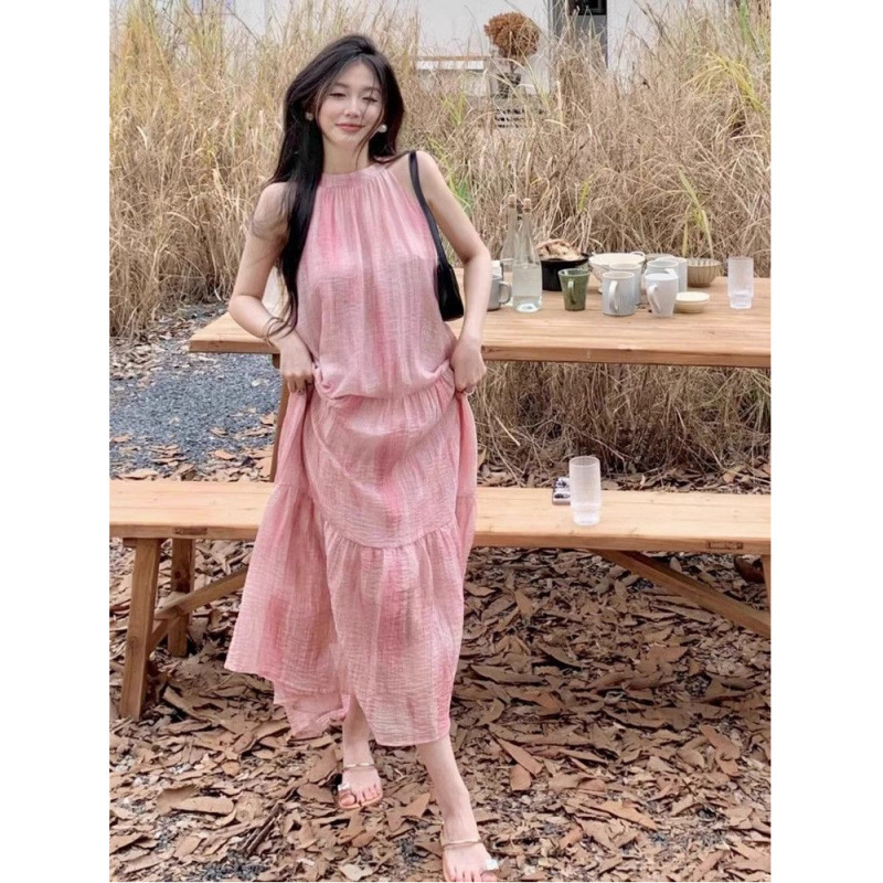 French-Style Stunning Halter Neck Dress for Women 2025 Summer Mid-Length Petite Pink Sleeveless Beach Tie-Dye Dress