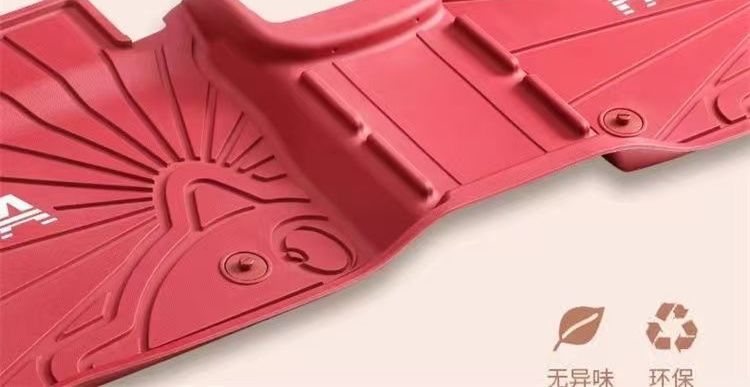 Oula T injection-molded car floor mats are made entirely of formaldehyde-free materials, odorless, non-slip, safe for babies and cats, wear-resistant, black