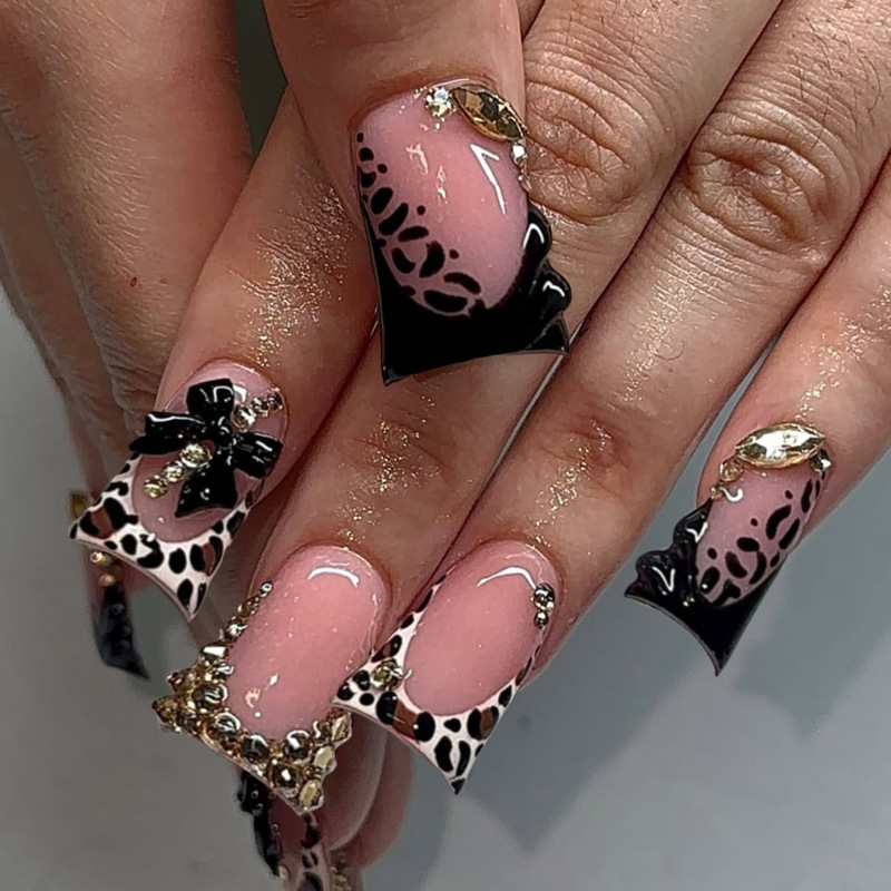 Cross-Border Hot-Selling Duckbill-Shaped Trumpet-Shaped Wearable Nail Tips Y2K Rhinestone Glitter Nail Tips Wholesale Cross-Border Hot-Selling Duckbill-Shaped Trumpet-Shaped Wearable Nail Tips Y2K Rhinestone Glitter Nail Tips Wholesale