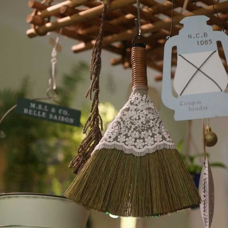 Household Mini Desktop Cleaning Straw Broom and Dustpan, Gardening Supplies, Garden Ornaments, Dust Removal Tool Household Mini Desktop Cleaning Straw Broom and Dustpan, Gardening Supplies, Garden Ornaments, Dust Removal Tool