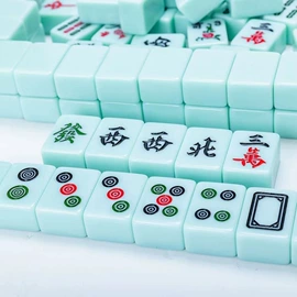 麻将桌;办公椅;空气净化器