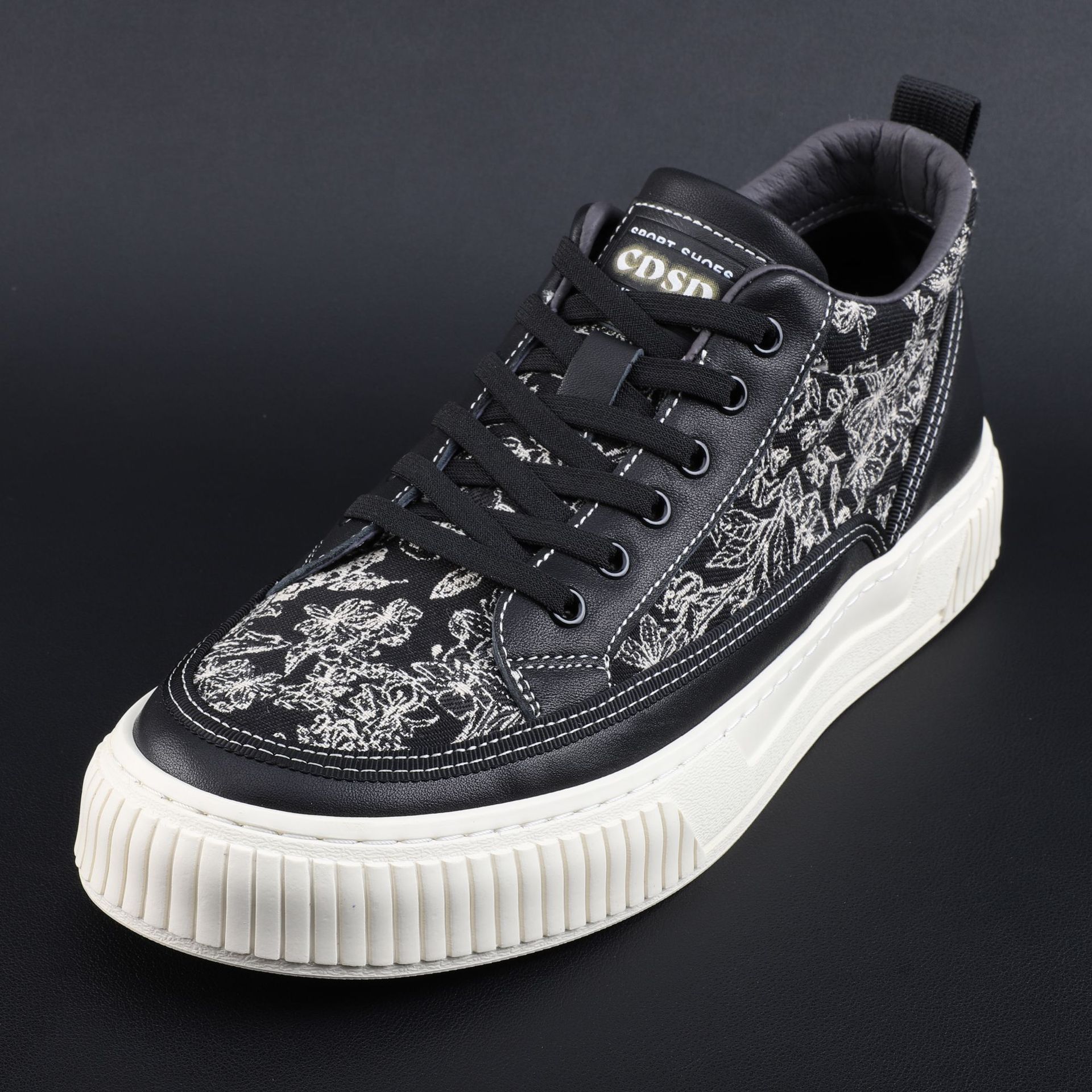 Autumn universal casual breathable sneakers