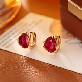 耳钉;耳环;项链