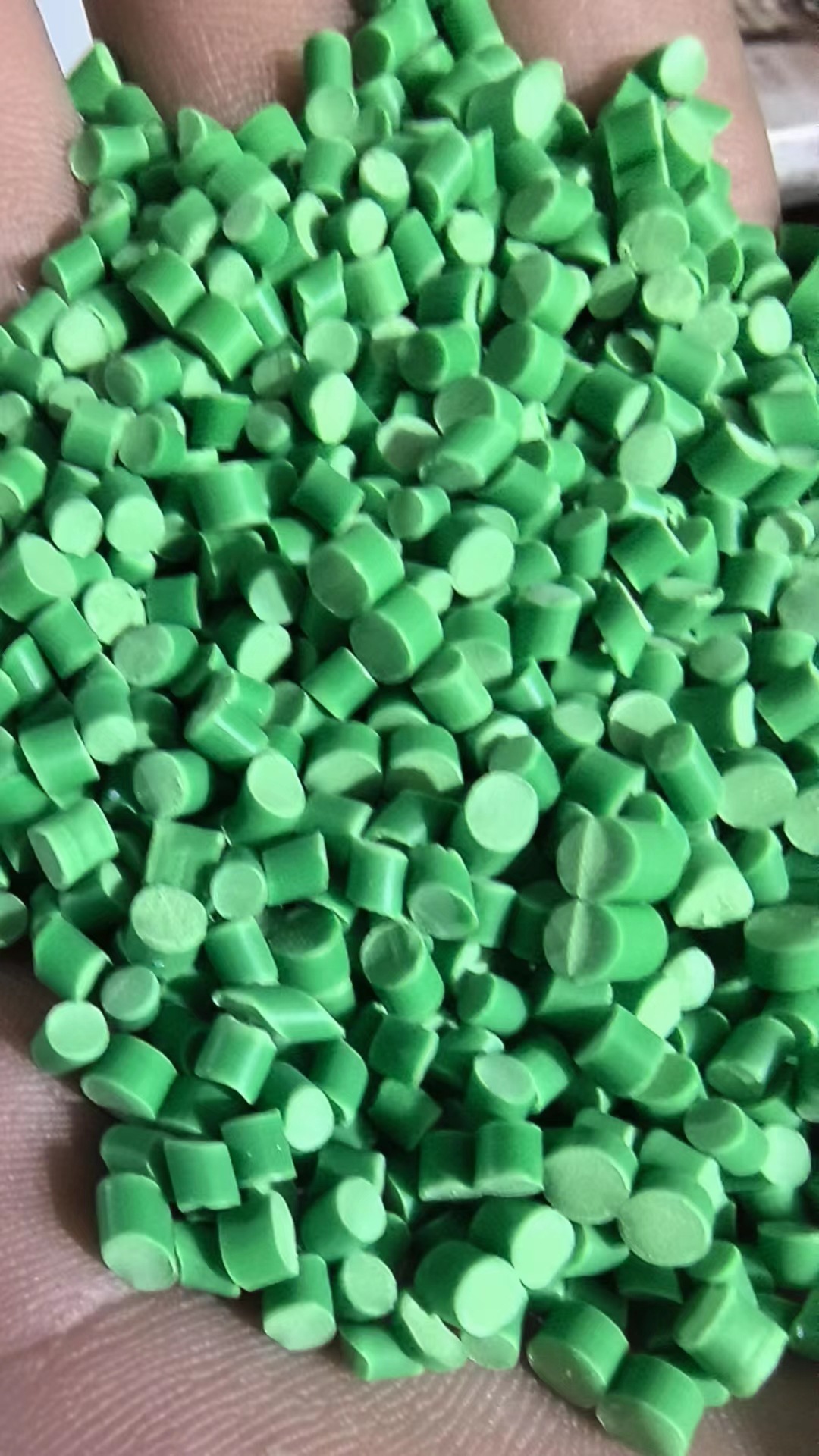 东莞PVC颗粒聚氯乙烯塑胶颗粒型材管材挤出硬质颗粒PVC阻燃颗粒-阿里巴巴