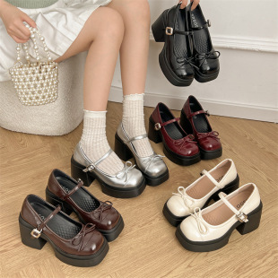 �tɫ��ʽ�ָ�С���Ӹ߸�ЬŮ2025�¿��ļ���ȹ�ӏ͹Ŭ�����СƤЬ