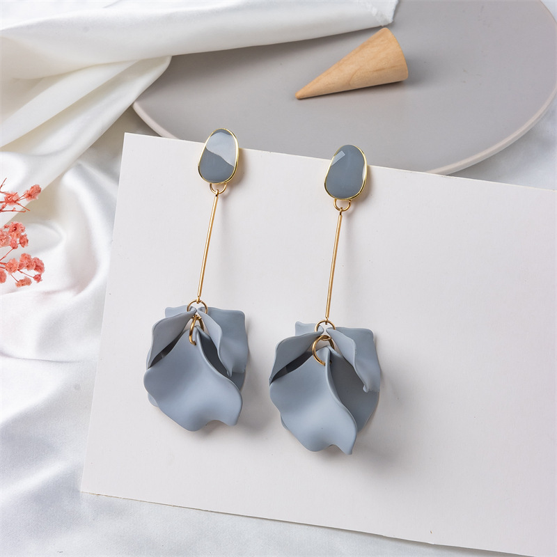 25g Weight Earrings, Ear Studs Classification Wedding, Travel Occasion Alloy Material Rose, Petal Pattern Women'S Gender Plating Design Fashion Style Fashion Rose Petal Alloy Women'S Earrings Ear Studs 31