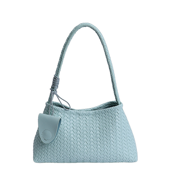 Fashionable woven underarm bag