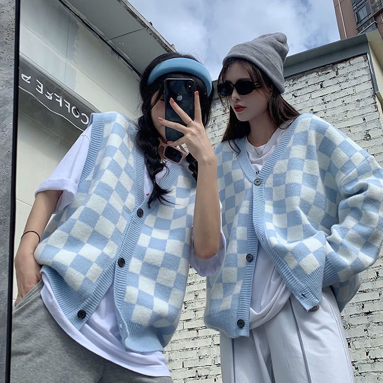 Checkerboard Plaid Sweater Women's Cardigan Jacket Autumn and Winter New Korean Style Loose Student Outer Wear Knitted Vest Bestie Clip Checkerboard Plaid Sweater Women's Cardigan Jacket Autumn and Winter New Korean Style Loose Student Outer Wear Knitted Vest Bestie Clip