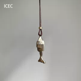 耳钉;项链;耳环