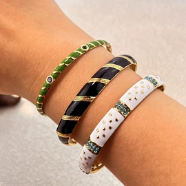 戒指;手镯;项链