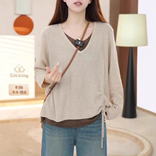 假两件撞色针织衫女2025年秋季新款大码胖mmV领套头百搭长袖上衣