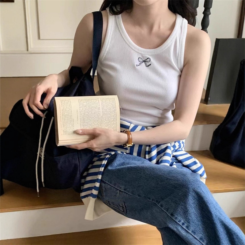 2024 Ready Stock] Han Dongdaemun Spring and Summer New Style Bow Embroidered Thread Slim Fit Versatile Camisole Round Neck