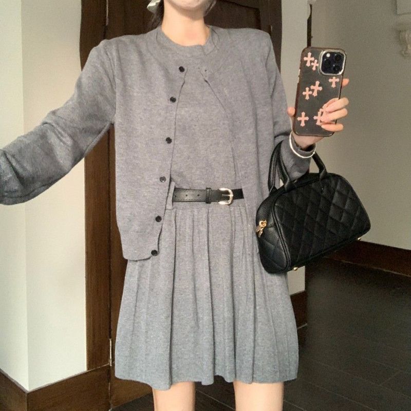 温柔气质韩系套装女秋冬季新款纽扣宽松开衫高腰针织背心裙两件套|undefined