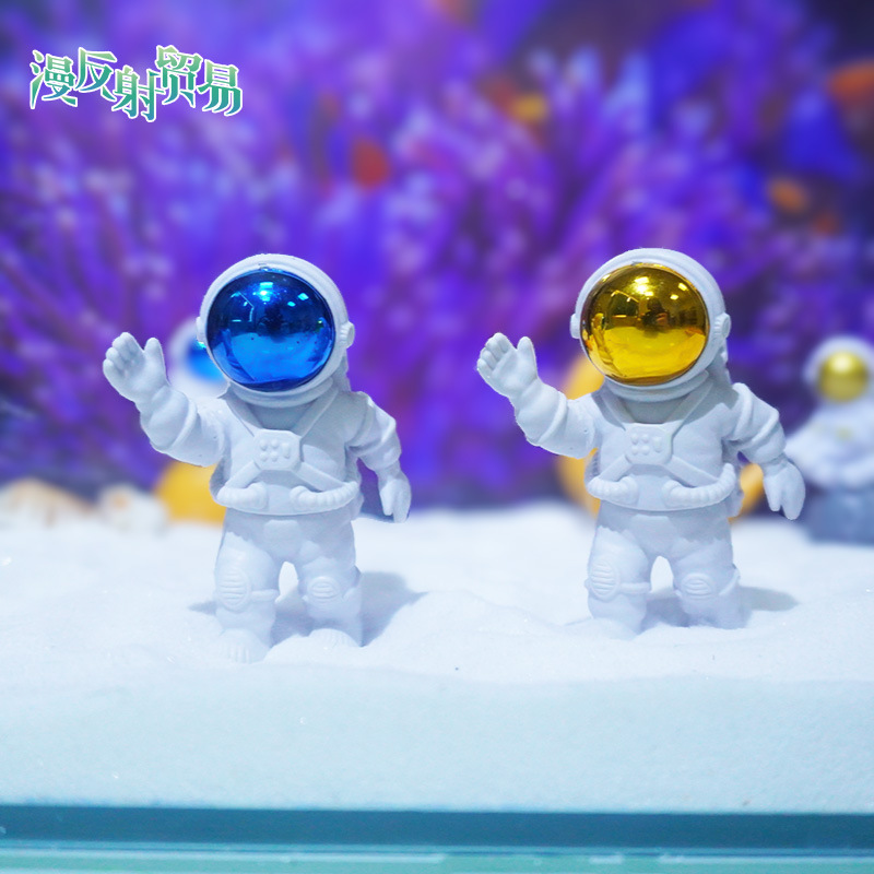 Oro astronauta creativo pecera paisaje decoración buzo hogar paisaje decoración juguete espacio familia