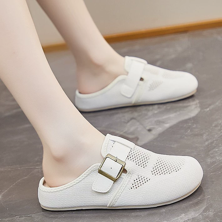 2025 New Summer Outerwear Flat Mesh Breathable Baotou Sandals Slip-on Low Heel Fashionable Women's Sandals