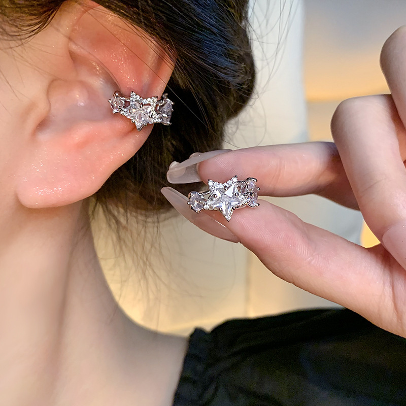 Luz de lujo nicho delicado zircon estrellas pendientes de diseño de alto nivel sin agujeros de orejas pendientes de orejas