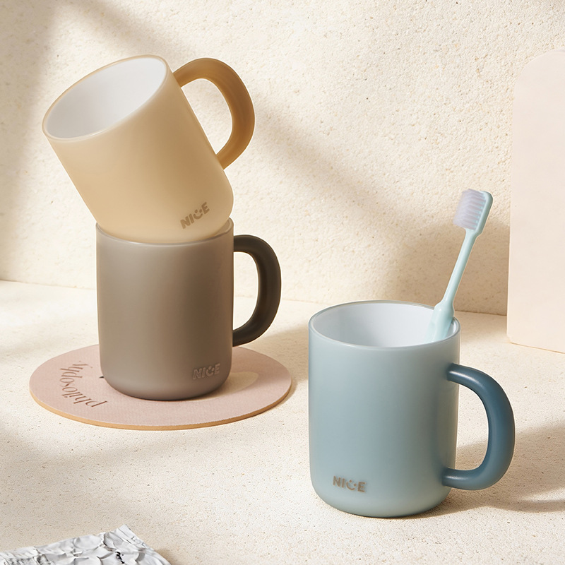 Tandborstkopp med färggradient för par i livsmedelsgodkänd plast_voghion.com