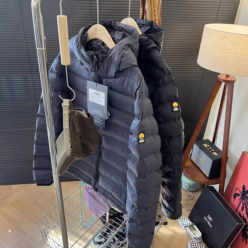 Italian-Style Mountain Light Outdoor Cold-Proof Clothing Seamless Taped Seams Cotton-Filled Ribbed Hooded Autumn and Winter Men's Cotton Coat