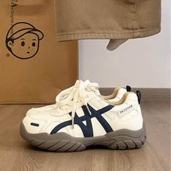 厚底阿甘德训鞋女款2025新款秋季百搭复古休闲运动鞋软底老爹鞋子