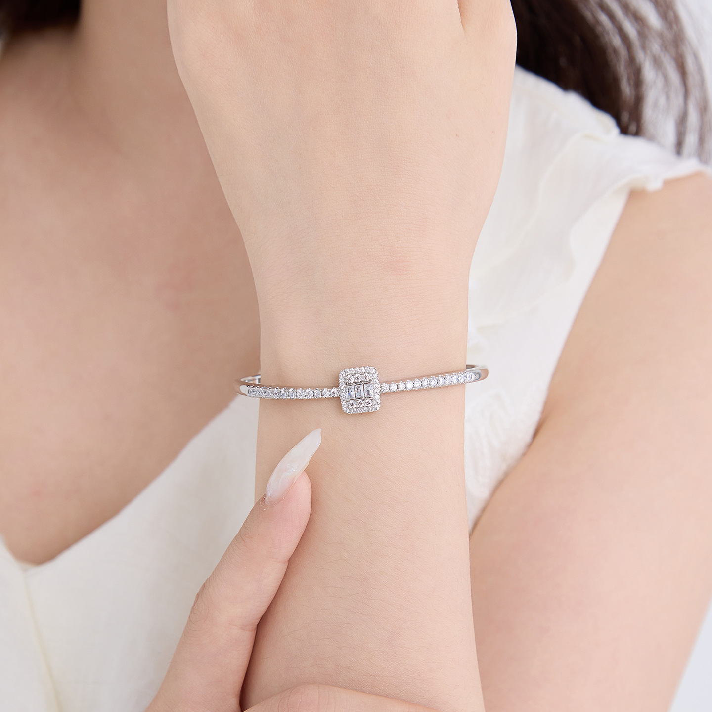 Pulsera con Gemas Incrustadas para Mujer, Aleación de Cobre, Geométrica, Galvanizada image 3