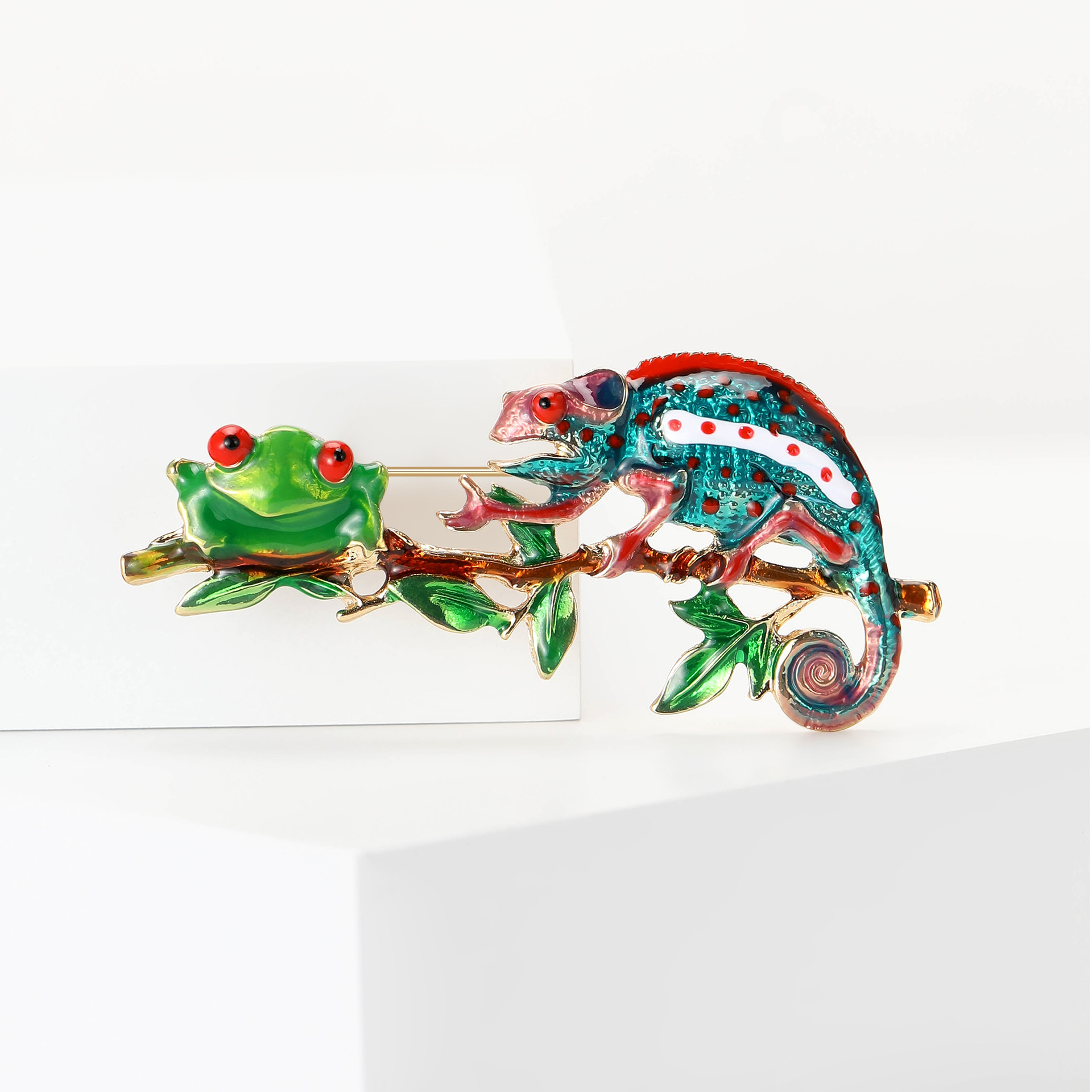 Fashion Enamel Oil Drop Chameleon Frog Brooch Niche Simple Animal Pin Ladies Clothing Accessories