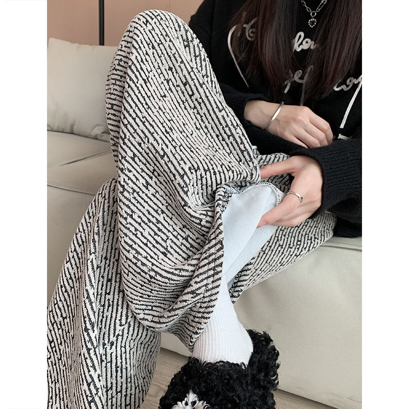 (2개) 비스듬한 줄무늬 넓은 다리 바지 여성 가을 및 겨울 2024 새로운 기모 높은 허리 캐주얼 느슨한 스트레이트 게으른 두꺼운 찹쌀 바지