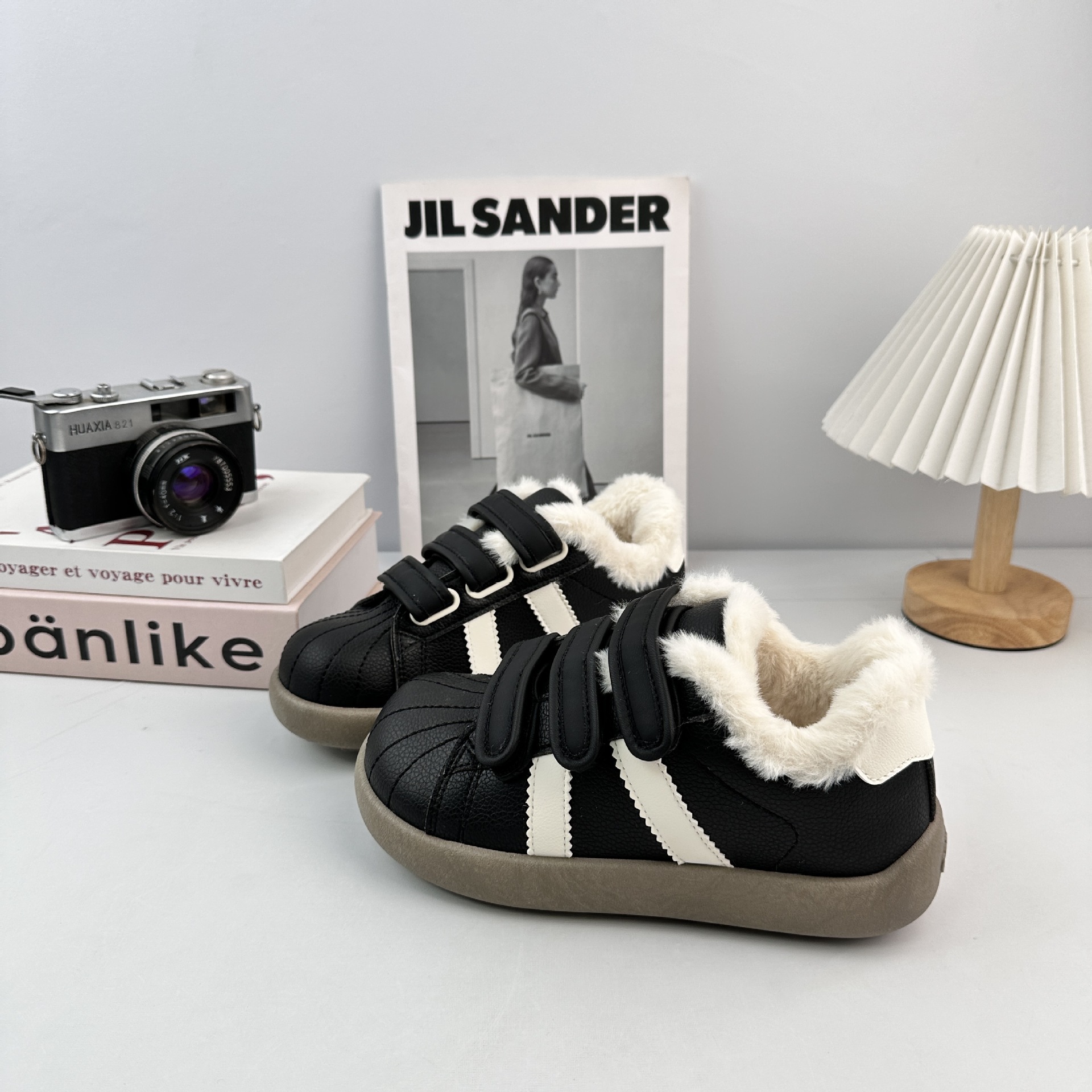 Yuanbo 2025 zapatos de invierno de mujer con zapatos de lana cálida de algodón de nicho zapatos de lana para mostrar los pies pequeños zapatos de entrenamiento para el cabello