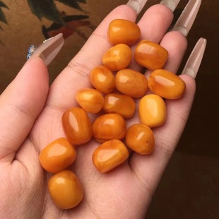 Natural old beeswax with loose beads wax rich full text play accessories Ketang jewelry origin wholesale