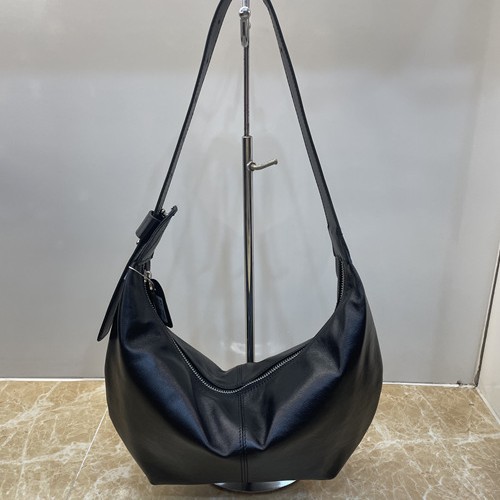 Bolsos de albóndigas de piel blanda de gran capacidad nuevos bolsos de ocio simples para mujeres, 100 bolsos de hombro para viajeros, bolsos de axila