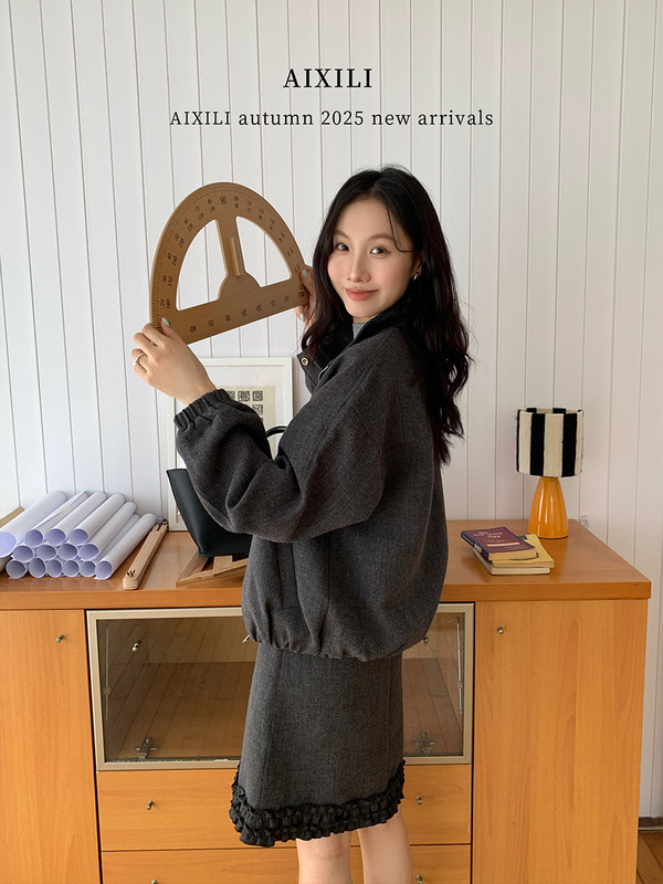 爱西里2025秋气质简约立领毛呢外套+拼木耳花边设计短裙套装15507|undefined
