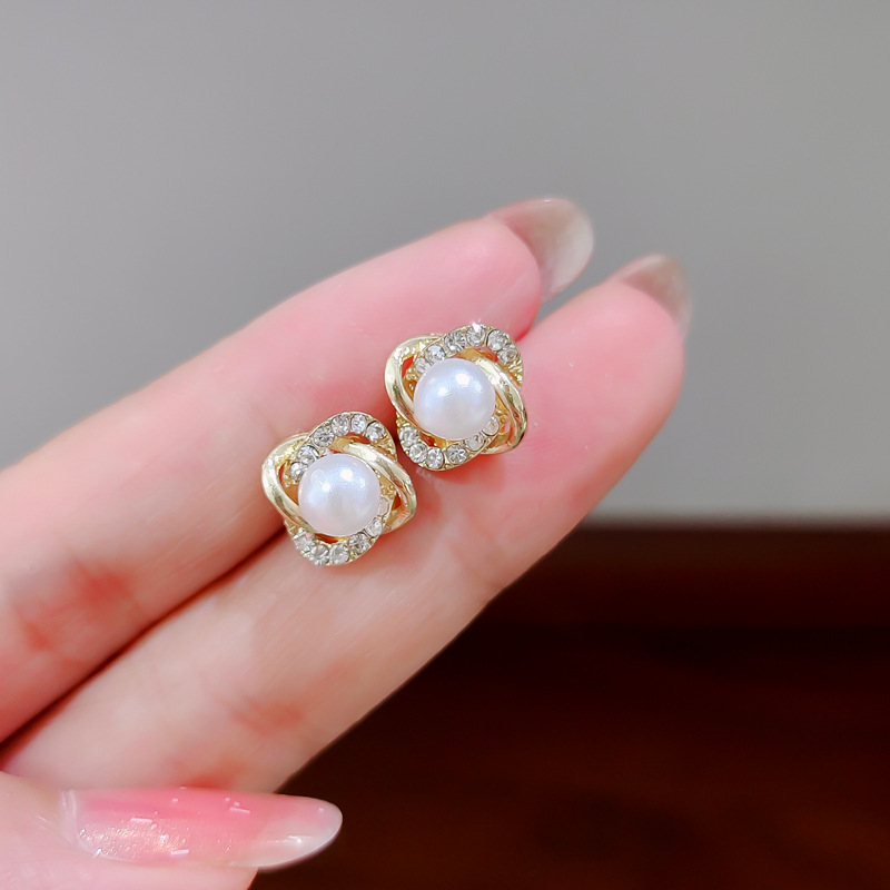 S925 Silver Needle Rose Golden Pearl Ear display picture 3