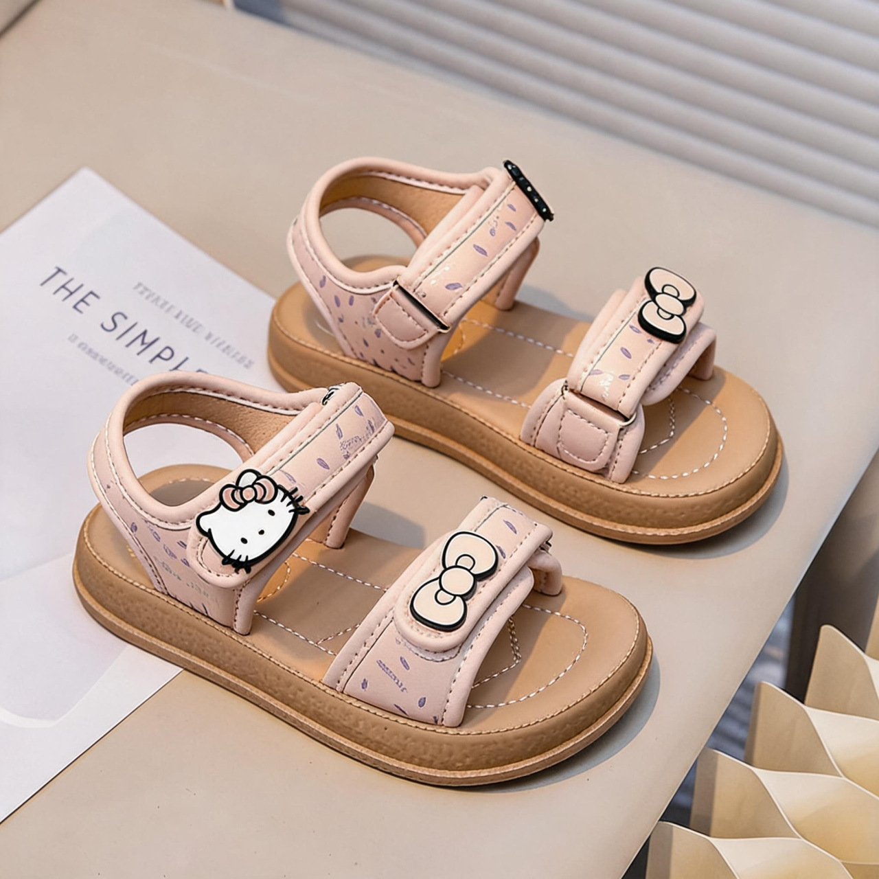 Zapatos de playa para niños de verano 2026 nuevos zapatos casuales de moda para chicas zapatos de princesa de dibujos animados para niños mayores