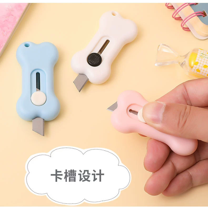 Small cartoon handheld pocket knife for elementary school students, handmade